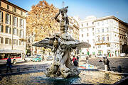 Fontana del Tritone